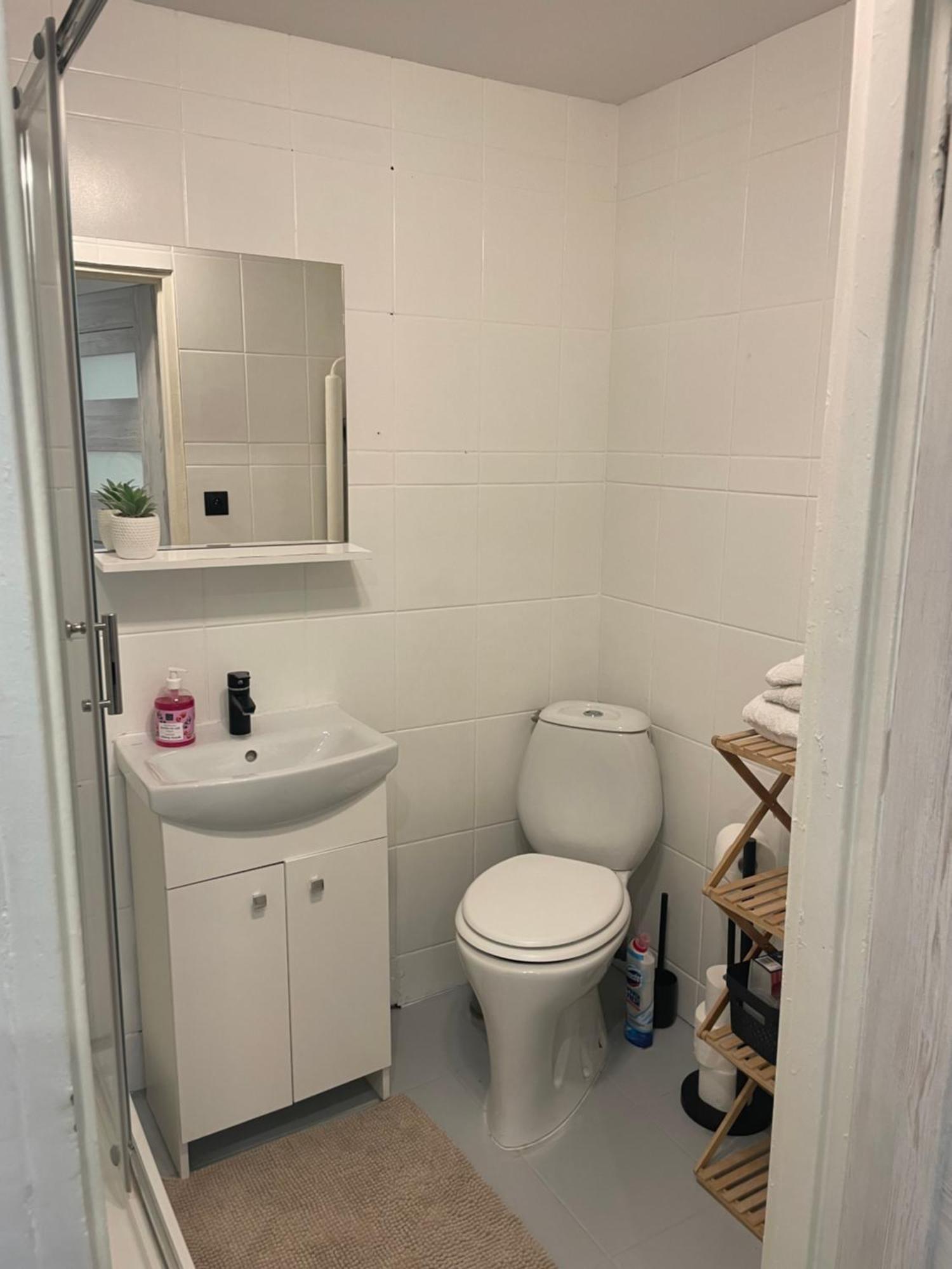 Apartament 2 Pokojowy W Centrum Miasta Zagan Exterior photo